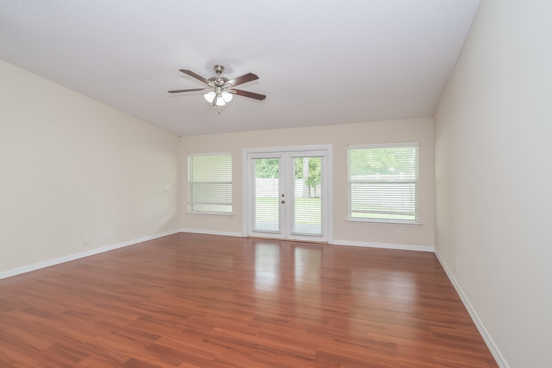 1,960/Mo, 14066 Devan Lee Dr W Jacksonville, FL 32226 Living Room View 4