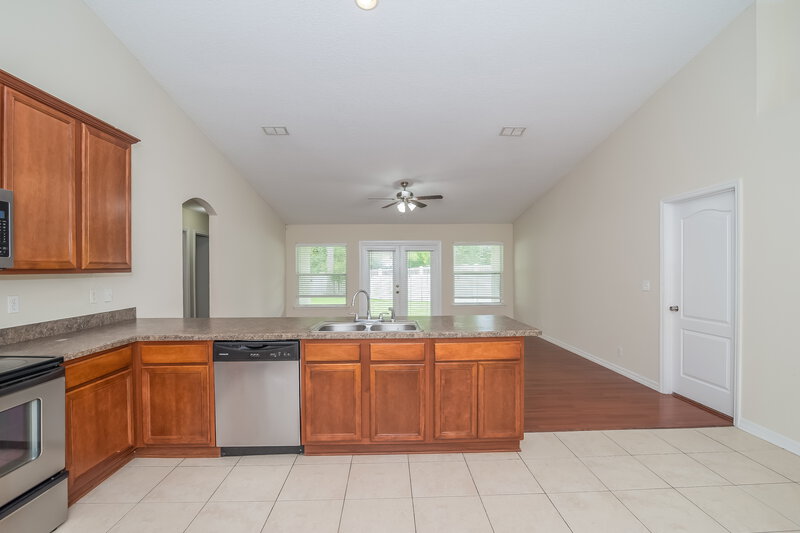 1,960/Mo, 14066 Devan Lee Dr W Jacksonville, FL 32226 Kitchen View 2