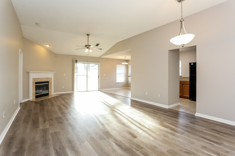 2,520/Mo, 6538 Blue Leaf Ln Jacksonville, FL 32244 Living Room View