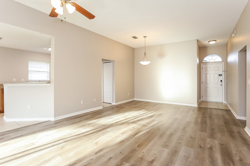 2,520/Mo, 6538 Blue Leaf Ln Jacksonville, FL 32244 Dining Room View