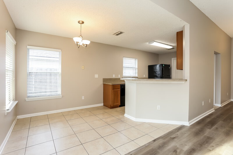 2,520/Mo, 6538 Blue Leaf Ln Jacksonville, FL 32244 Breakfast Nook View