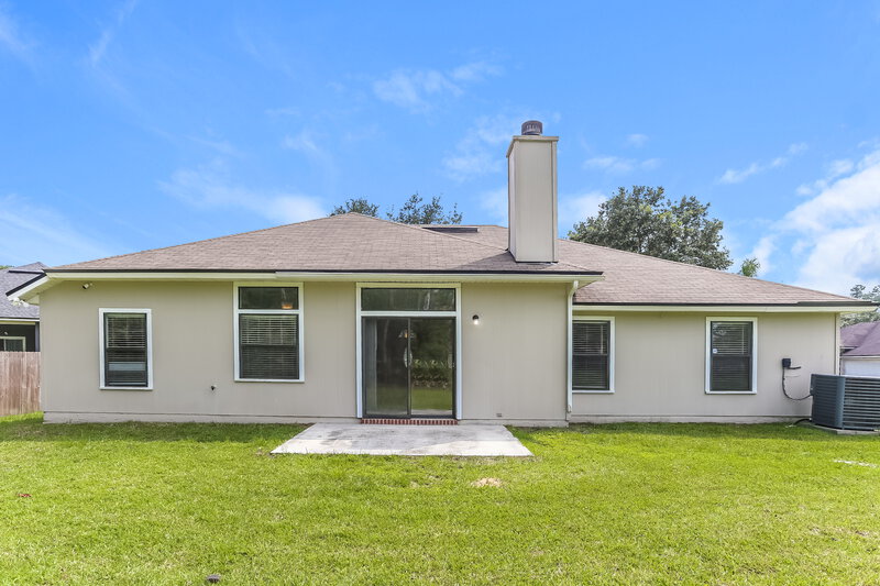 2,090/Mo, 925 Plumbridge Ct Jacksonville, FL 32218 Rear View