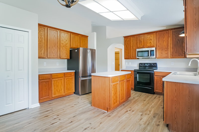 2,160/Mo, 1051 Three Forks Ct St Augustine, FL 32092 Kitchen View 2