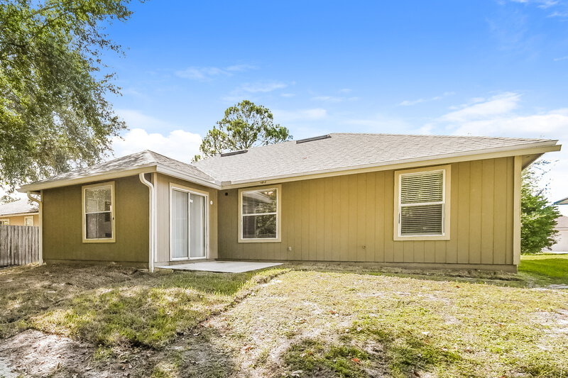 1,640/Mo, 8173 Tessa Ter E Jacksonville, FL 32244 Rear View