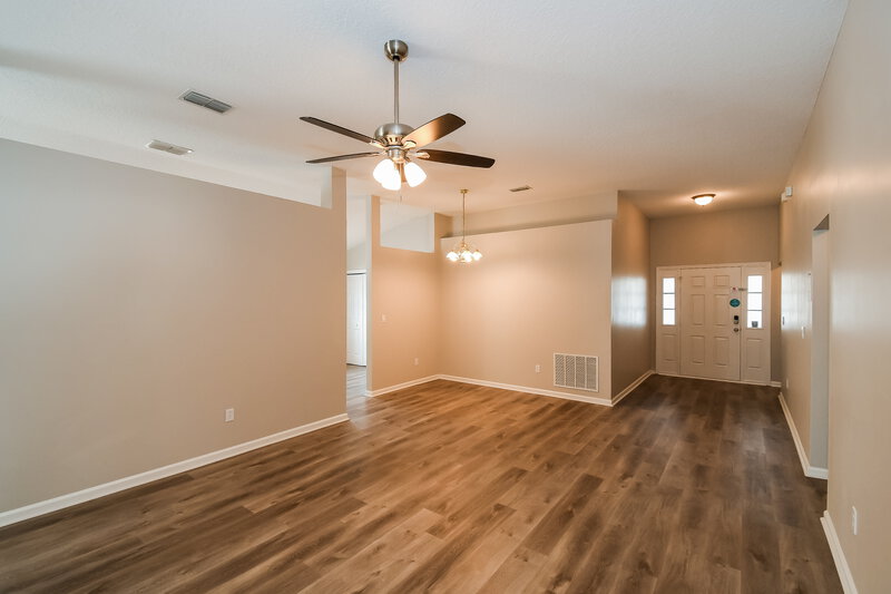 1,875/Mo, 1639 Canopy Oaks Dr Orange Park, FL 32065 Living Room View 2
