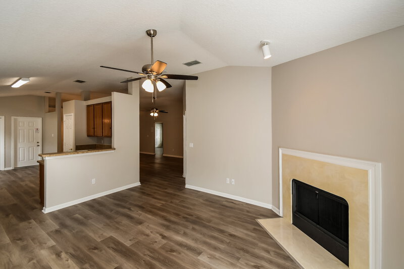 1,875/Mo, 1639 Canopy Oaks Dr Orange Park, FL 32065 Family Room View 2