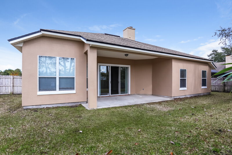 2,170/Mo, 882 Lord Nelson Blvd Jacksonville, FL 32218 Rear View