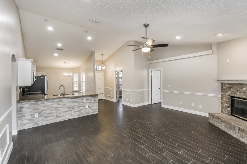 2,730/Mo, 1110 Summer Spring Dr Middleburg, FL 32068 Living Room View 3
