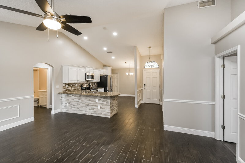 2,730/Mo, 1110 Summer Spring Dr Middleburg, FL 32068 Living Room View 4