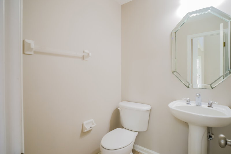 3,105/Mo, 644 Porta Rosa Cir St Augustine, FL 32092 Bathroom View 2