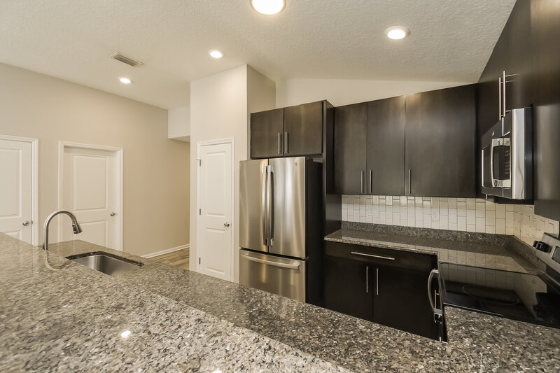 1,760/Mo, 7298 Steventon Way Jacksonville, FL 32244 Kitchen View