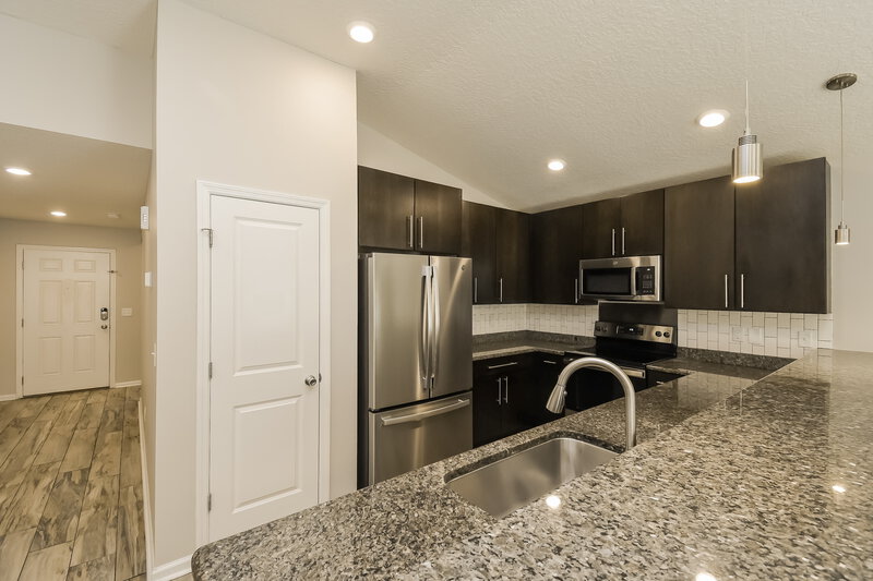 1,760/Mo, 7298 Steventon Way Jacksonville, FL 32244 Kitchen View 2