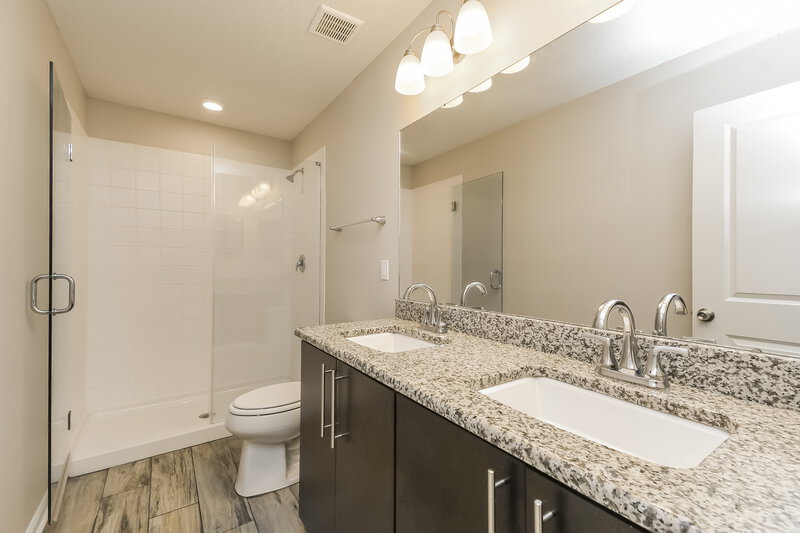 1,760/Mo, 7298 Steventon Way Jacksonville, FL 32244 Bathroom View