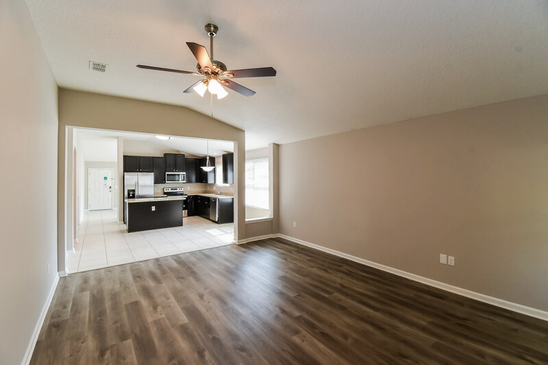 2,235/Mo, 1403 Creek Point Blvd Jacksonville, FL 32218 Living Room View 2