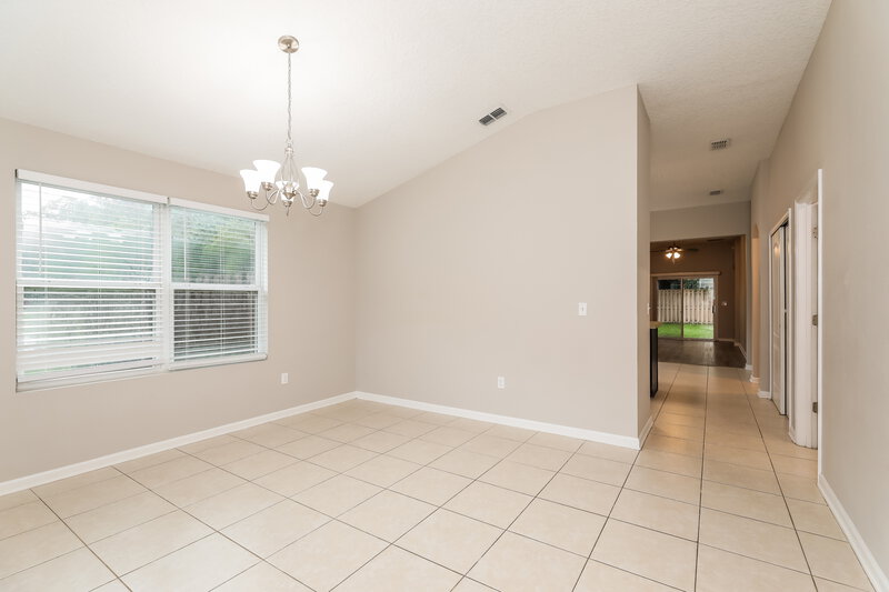 2,080/Mo, 1403 Creek Point Blvd Jacksonville, FL 32218 Living Room View 3