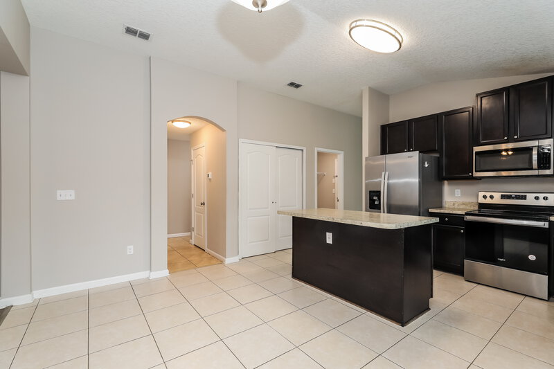 2,080/Mo, 1403 Creek Point Blvd Jacksonville, FL 32218 Dining Room View 2
