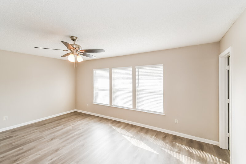 3,120/Mo, 2168 Fresco Dr Middleburg, FL 32068 Main Bedroom View