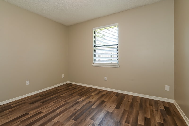 1,805/Mo, 1290 Bee St N Orange Park, FL 32065 Bedroom View 2