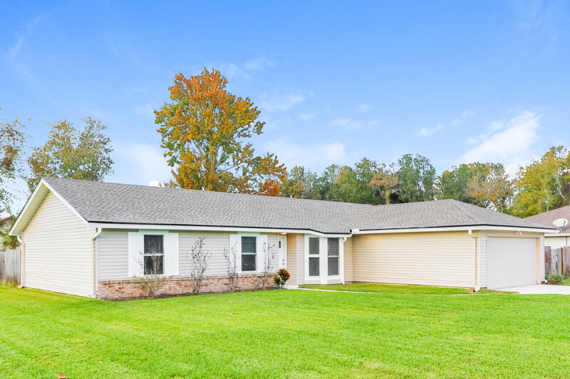 1,895/Mo, 2174 Minorcan St Middleburg, FL 32068 Front View