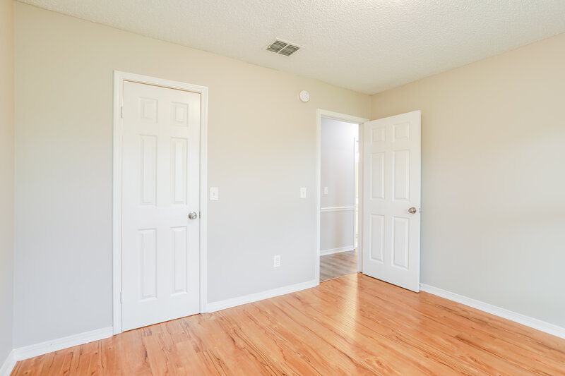 1,895/Mo, 2174 Minorcan St Middleburg, FL 32068 Bedroom View