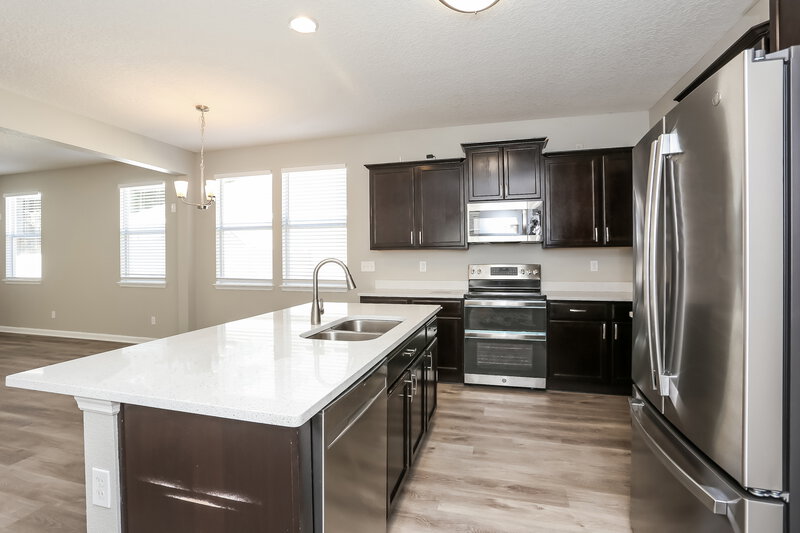 2,025/Mo, 15883 Lexington Park Blvd Jacksonville, FL 32218 Kitchen View