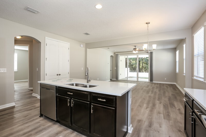 2,025/Mo, 15883 Lexington Park Blvd Jacksonville, FL 32218 Kitchen View 2
