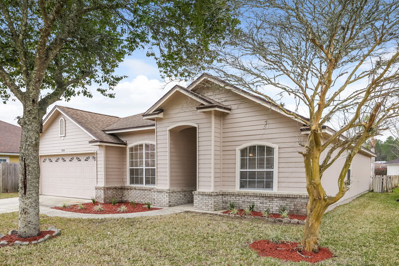 1,800/Mo, 9074 Prosperity Lake Dr Jacksonville, FL 32244 Front View
