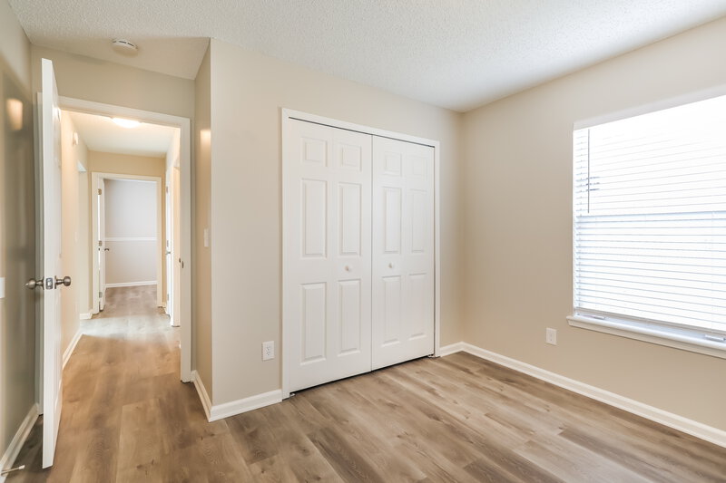 1,800/Mo, 9074 Prosperity Lake Dr Jacksonville, FL 32244 Bedroom View 2