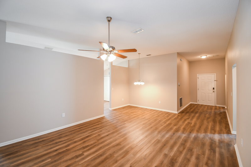 2,730/Mo, 10267 Normanwood Ct Jacksonville, FL 32221 Living Room View 2