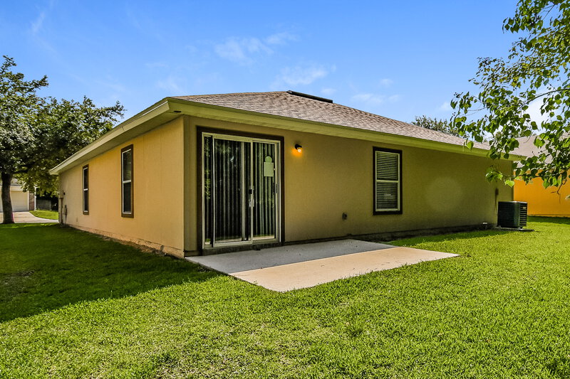 2,730/Mo, 10267 Normanwood Ct Jacksonville, FL 32221 Rear View