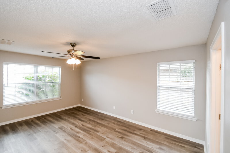 2,040/Mo, 1633 Sugarpine Dr Middleburg, FL 32068 Main Bedroom View