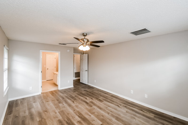 2,040/Mo, 1633 Sugarpine Dr Middleburg, FL 32068 Main Bedroom View 2