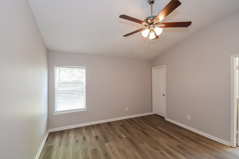 1,915/Mo, 1829 Heartpine Dr Middleburg, FL 32068 Main Bedroom View