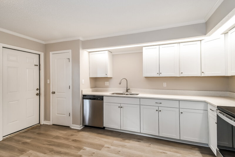 1,765/Mo, 8451 Allwine Ct Jacksonville, FL 32244 Kitchen View