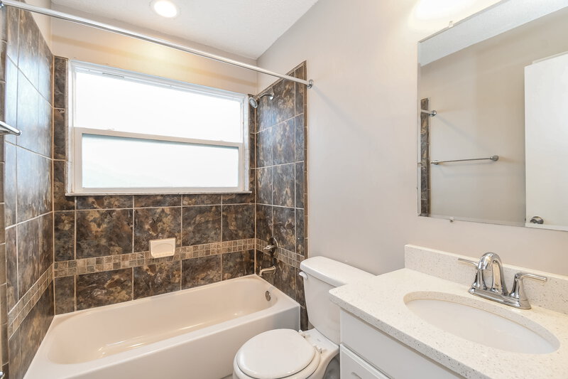 1,765/Mo, 8451 Allwine Ct Jacksonville, FL 32244 Bathroom View