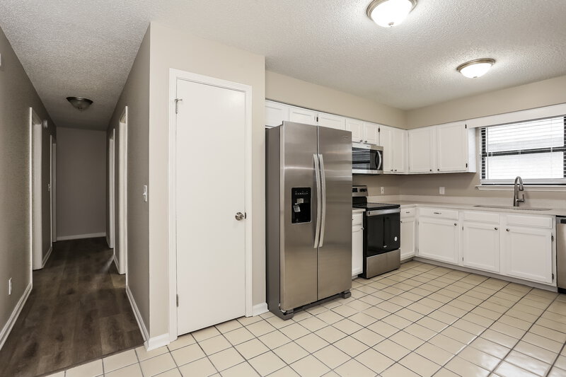 1,595/Mo, 4511 Ramona Blvd Jacksonville, FL 32205 Misc View 5