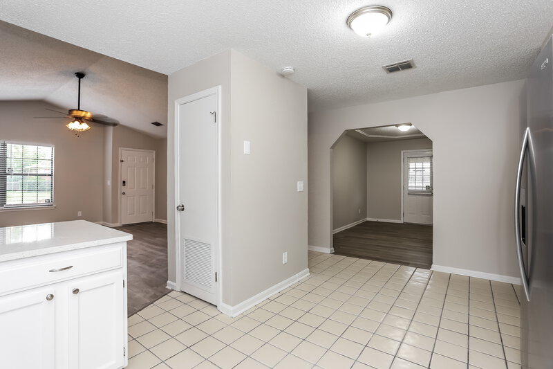 1,595/Mo, 4511 Ramona Blvd Jacksonville, FL 32205 Misc View 7