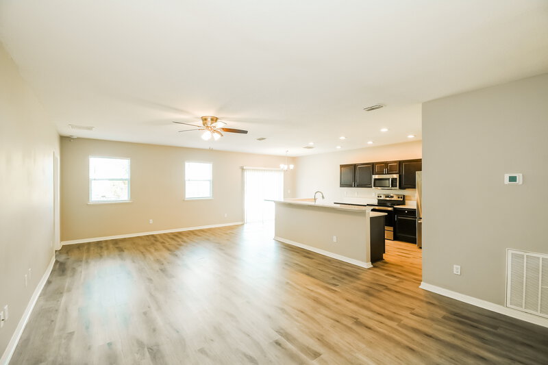 1,725/Mo, 10305 Magnolia Hills Dr Jacksonville, FL 32210 Living Room View