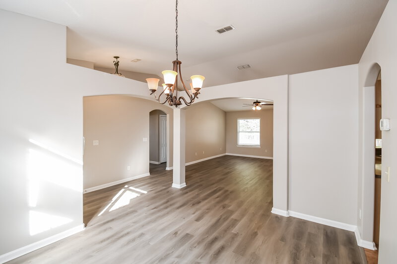2,185/Mo, 1299 Summit Oaks Dr E Jacksonville, FL 32221 Dining Room View