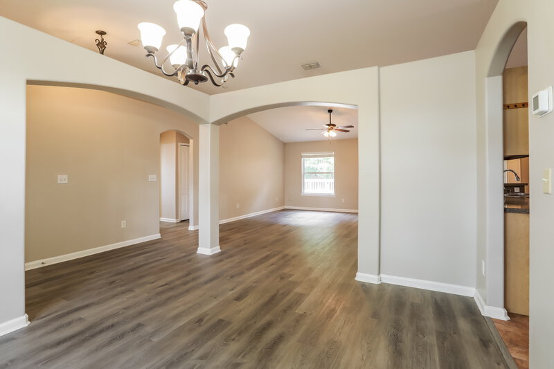 2,200/Mo, 1299 Summit Oaks Dr E Jacksonville, FL 32221 Dining Room View