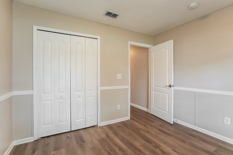 2,200/Mo, 1299 Summit Oaks Dr E Jacksonville, FL 32221 Bedroom View