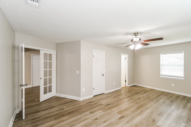 1,760/Mo, 8070 Marseilles Dr Jacksonville, FL 32277 Main Bedroom View 2