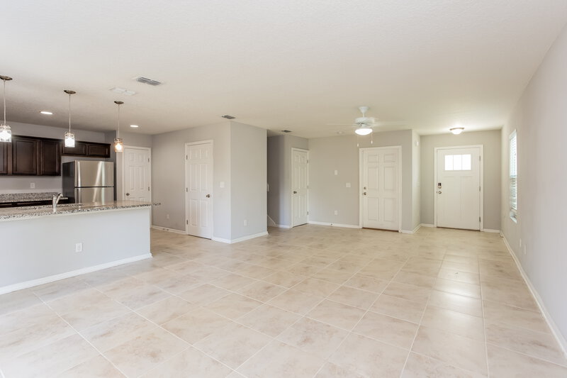 3,360/Mo, 8349 Highfield Ave Jacksonville, FL 32216 Living Room View 3