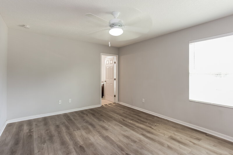 3,360/Mo, 8349 Highfield Ave Jacksonville, FL 32216 Main Bedroom View