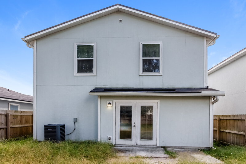 3,360/Mo, 8349 Highfield Ave Jacksonville, FL 32216 Rear View