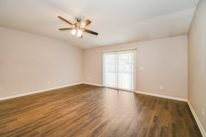 1,890/Mo, 6968 Loris Ln Jacksonville, FL 32222 Living Room View