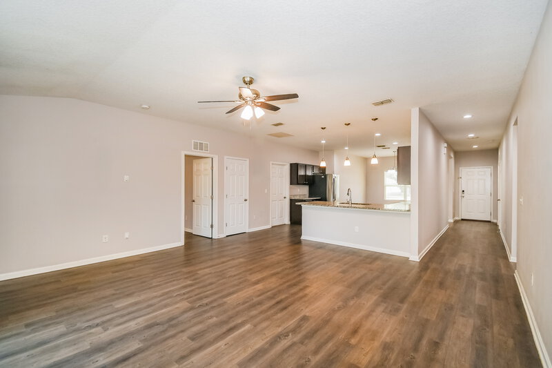1,890/Mo, 6968 Loris Ln Jacksonville, FL 32222 Living Room View 2