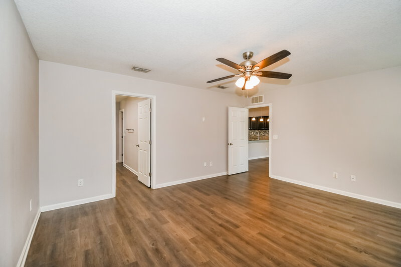 1,890/Mo, 6968 Loris Ln Jacksonville, FL 32222 Main Bedroom View