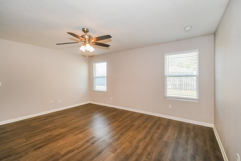 1,890/Mo, 6968 Loris Ln Jacksonville, FL 32222 Main Bedroom View 3