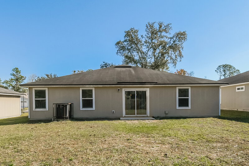 1,890/Mo, 6968 Loris Ln Jacksonville, FL 32222 Rear View